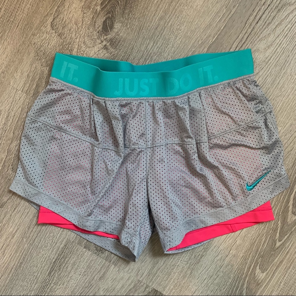 ☀️3/$25 Nike Icon 2 in 1 Mesh Workout Shorts - Size Small